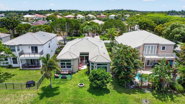 2142 Balsan Way, Wellington, FL 33414