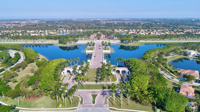 2142 Balsan Way, Wellington, FL 33414
