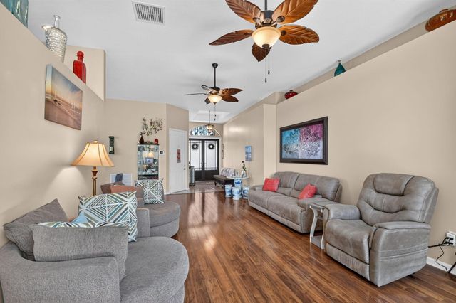2142 Balsan Way, Wellington, FL 33414