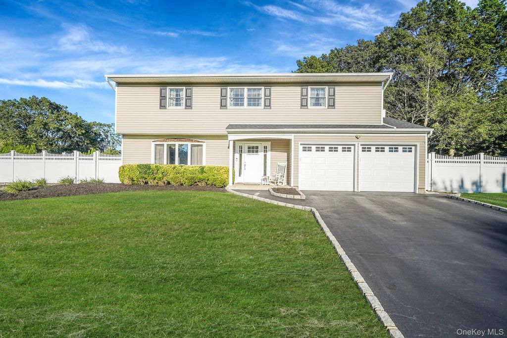 87 Miller Avenue, Port Jefferson Station, NY 11776