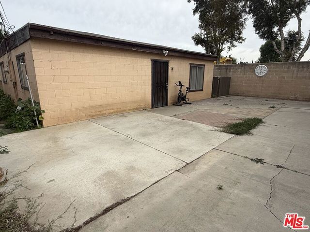 6202 Indiana Avenue, Buena Park, CA 90621
