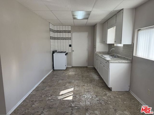 6202 Indiana Avenue, Buena Park, CA 90621