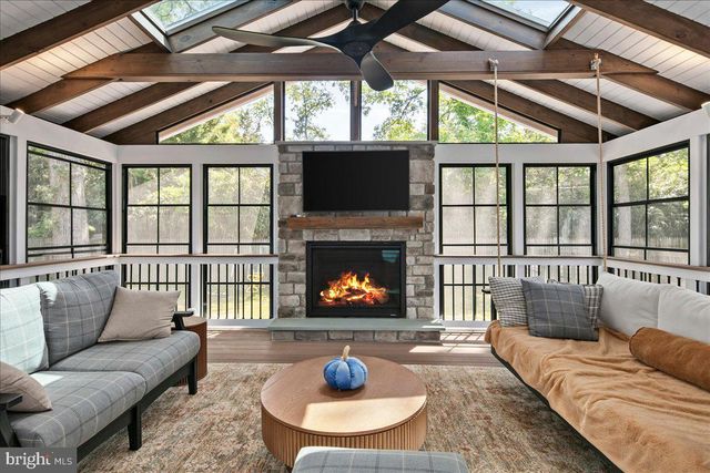 3115 LITTLE CREEK LN, Alexandria, VA 22309