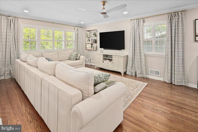 3115 LITTLE CREEK LN, Alexandria, VA 22309