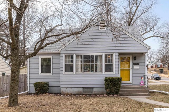 1722 N 49th Street, Omaha, NE 68104