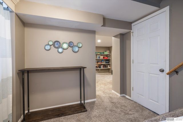 1722 N 49th Street, Omaha, NE 68104