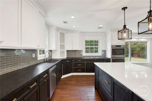 12 Fallowfield Drive, Savannah, GA 31406