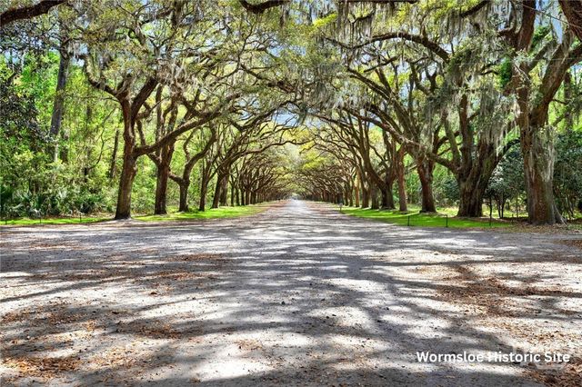 12 Fallowfield Drive, Savannah, GA 31406