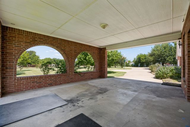 2412 Chickering Road, Cleburne, TX 76031