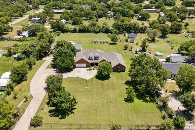 2412 Chickering Road, Cleburne, TX 76031