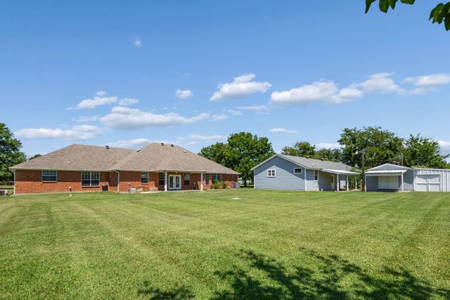 2412 Chickering Road, Cleburne, TX 76031