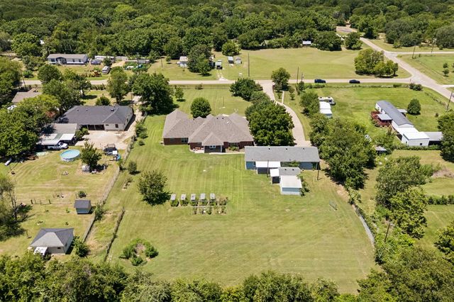 2412 Chickering Road, Cleburne, TX 76031