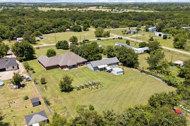 2412 Chickering Road, Cleburne, TX 76031