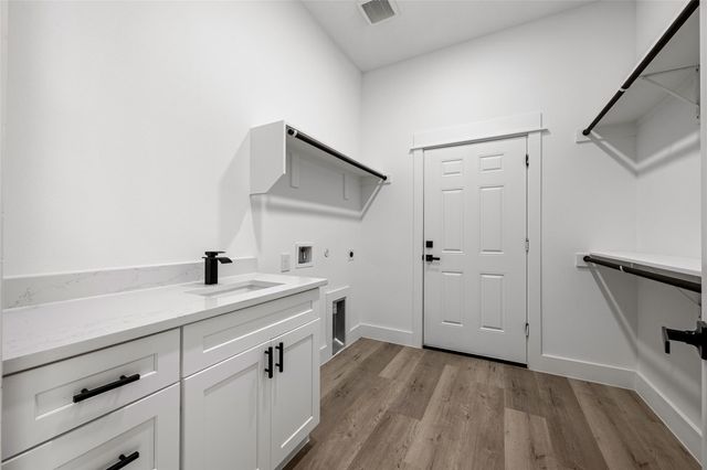 127 Hilea CT, Bastrop, TX 78602
