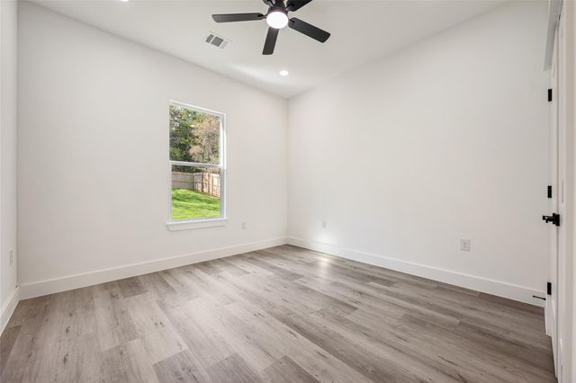 127 Hilea CT, Bastrop, TX 78602