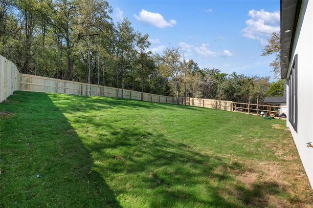 127 Hilea CT, Bastrop, TX 78602