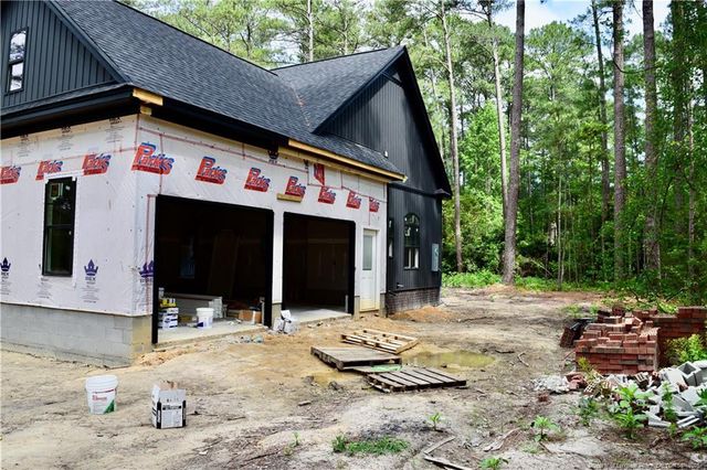 16041 Cardinal Court, Wagram, NC 28396