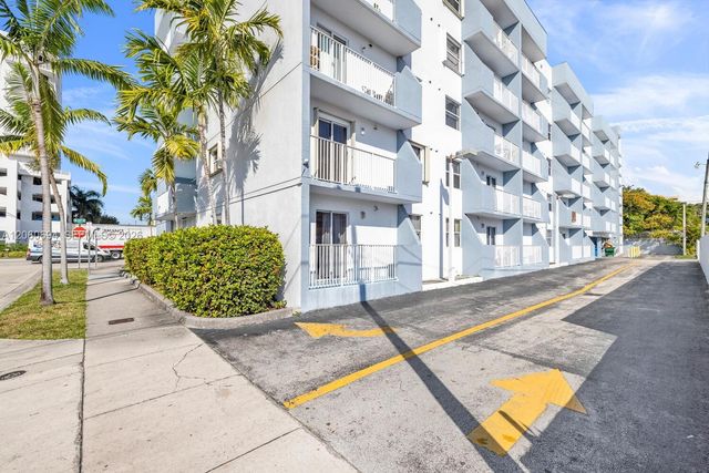 2575 SW 27th Avenue 111, Miami, FL 33133