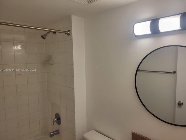 2575 SW 27th Avenue 111, Miami, FL 33133