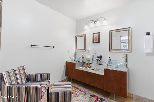 4715 N 68 Street, Scottsdale, AZ 85251