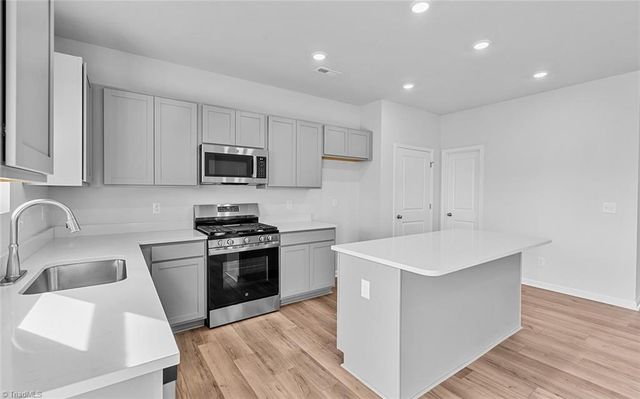 2503 Raspberry Hill Drive, Winston-salem, NC 27106