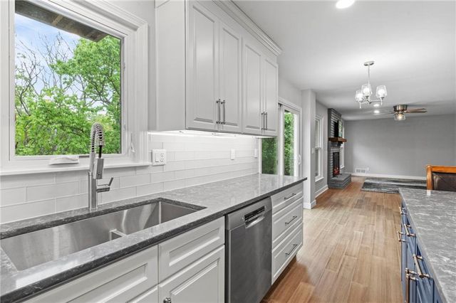 3147 Black Swan Drive, Shawnee, KS 66216