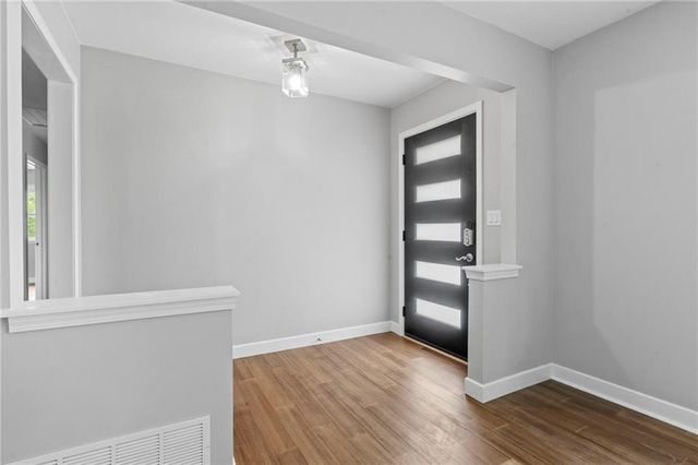 3147 Black Swan Drive, Shawnee, KS 66216