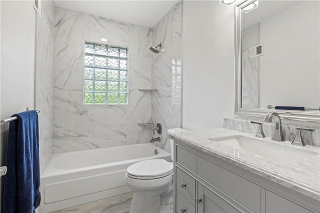 3147 Black Swan Drive, Shawnee, KS 66216