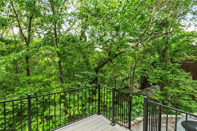 3147 Black Swan Drive, Shawnee, KS 66216