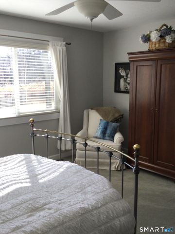 252 Agawam Drive A, Stratford, CT 06614