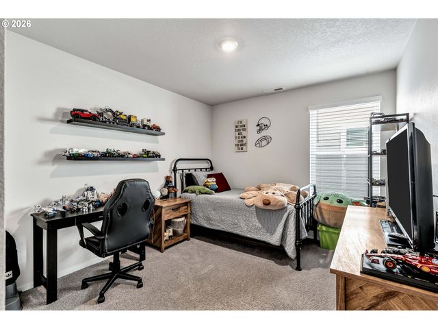 365 HIMALAYA St Ne, Salem, OR 97301