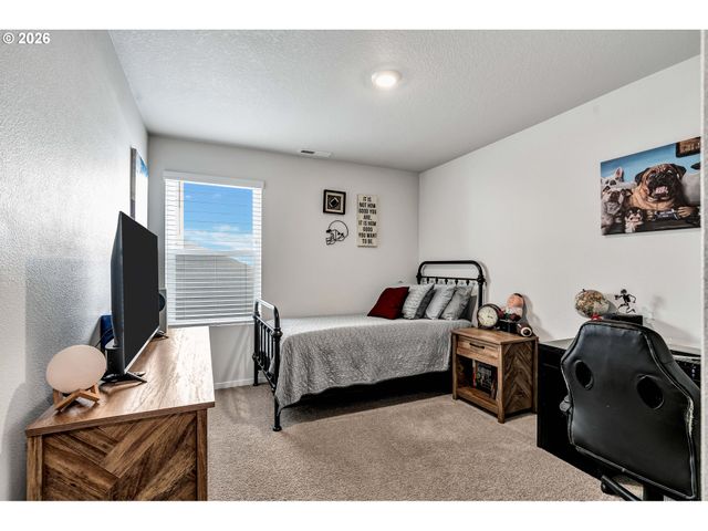 365 HIMALAYA St Ne, Salem, OR 97301