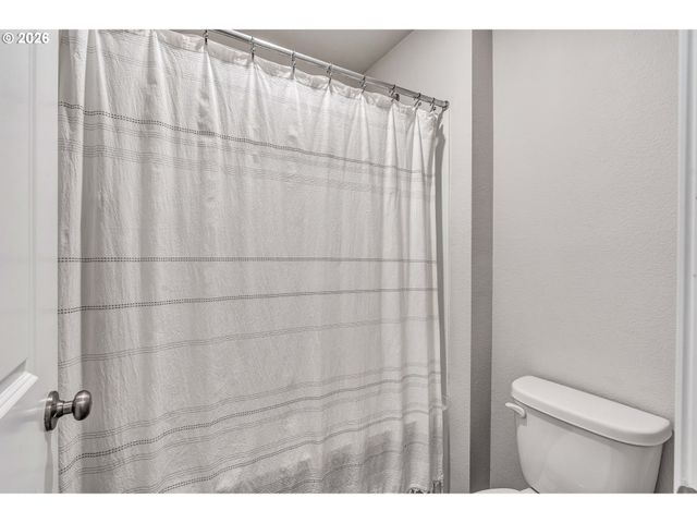 365 HIMALAYA St Ne, Salem, OR 97301