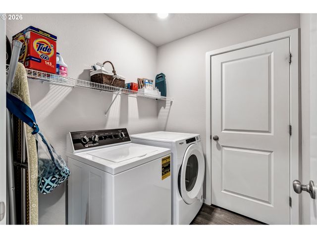 365 HIMALAYA St Ne, Salem, OR 97301