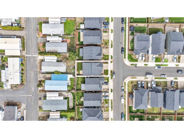 365 HIMALAYA St Ne, Salem, OR 97301