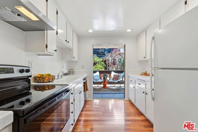 5130 Maytime Lane, Culver City, CA 90230