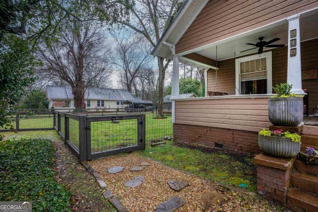 318 W South Street, Greensboro, GA 30642