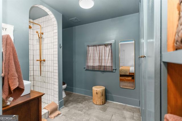 318 W South Street, Greensboro, GA 30642