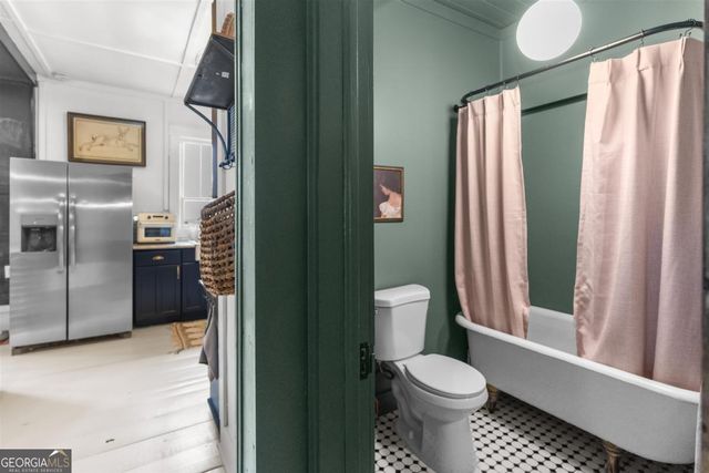 318 W South Street, Greensboro, GA 30642