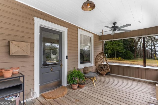 318 W South Street, Greensboro, GA 30642