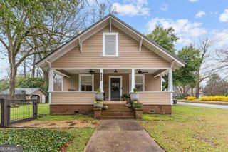318 W South Street, Greensboro, GA 30642
