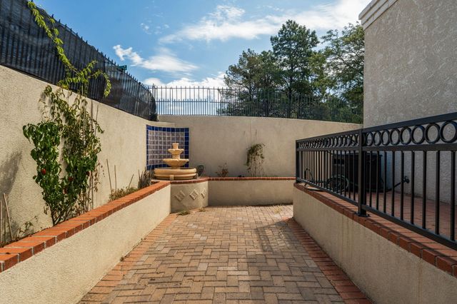 4536 Durango Court NE, Albuquerque, NM 87109