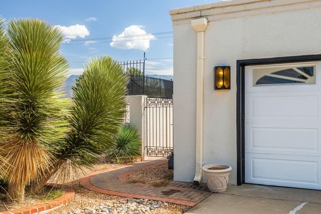 4536 Durango Court NE, Albuquerque, NM 87109