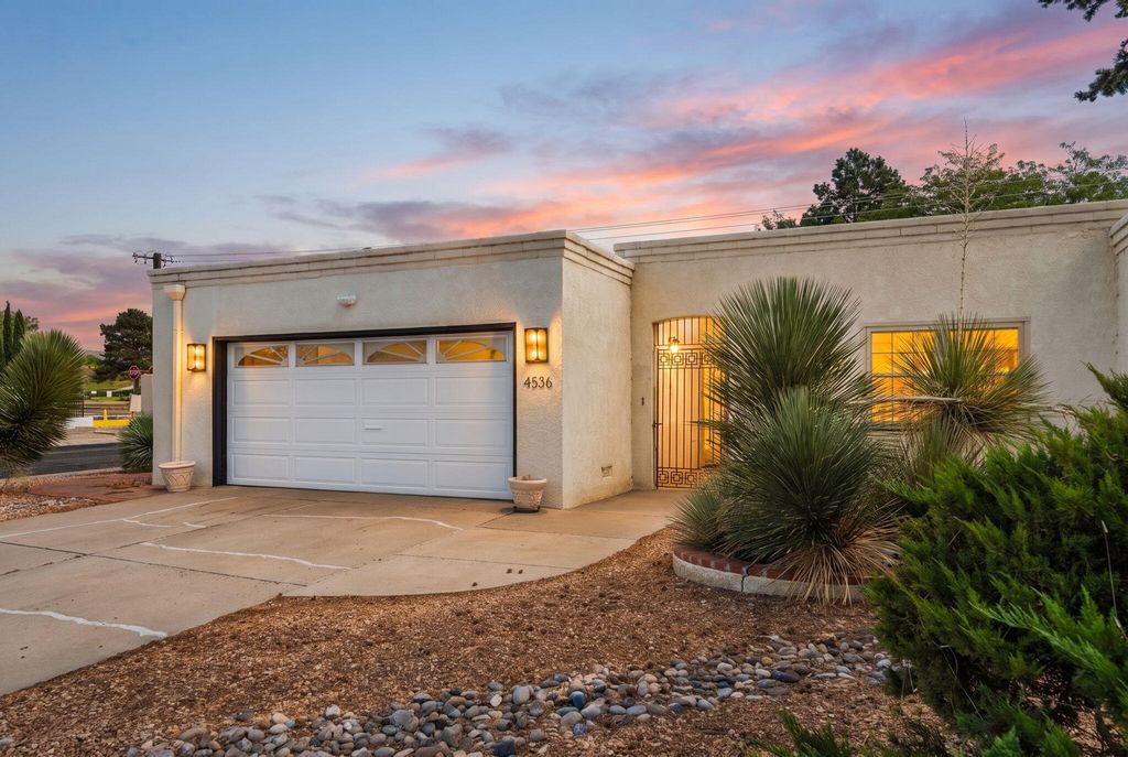 4536 Durango Court NE, Albuquerque, NM 87109