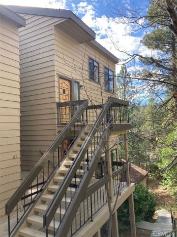 27657 Peninsula, Lake Arrowhead, CA 92352