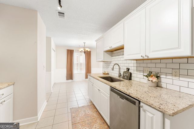 323 Links View Drive, Bonaire, GA 31005