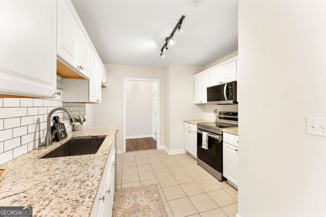 323 Links View Drive, Bonaire, GA 31005