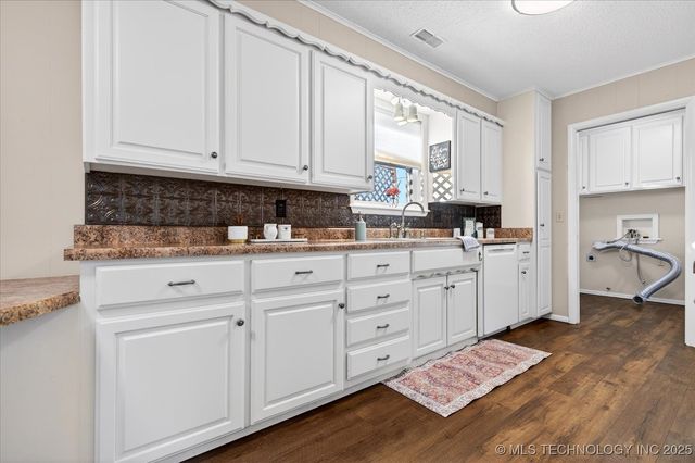 737 Crown Drive, Bartlesville, OK 74006