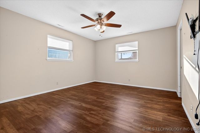 737 Crown Drive, Bartlesville, OK 74006