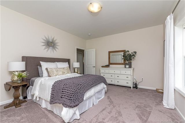 137 Mulholland Way, North Haven, CT 06473